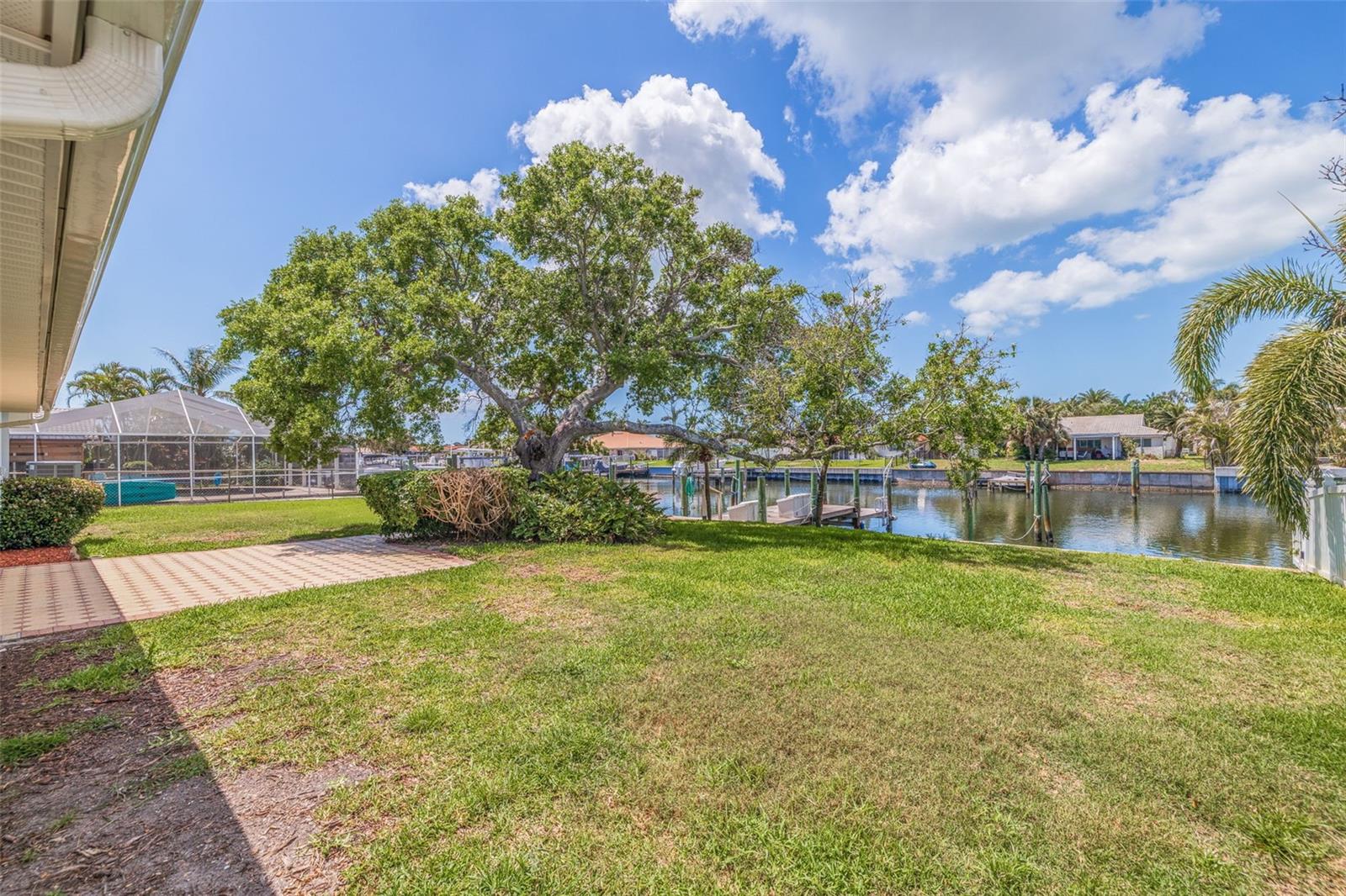 4433 38TH WAY S, ST PETERSBURG, FL, 33711