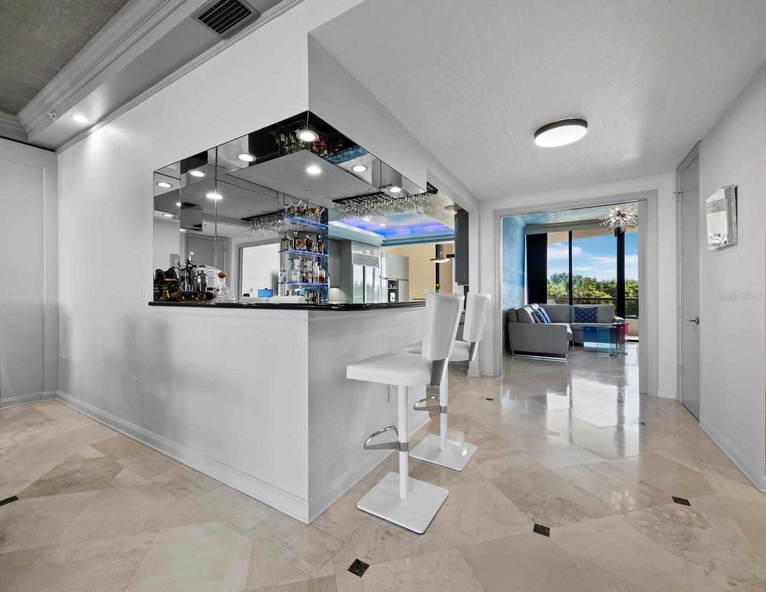 415 L AMBIANCE DR #D306, LONGBOAT KEY, FL, 34228