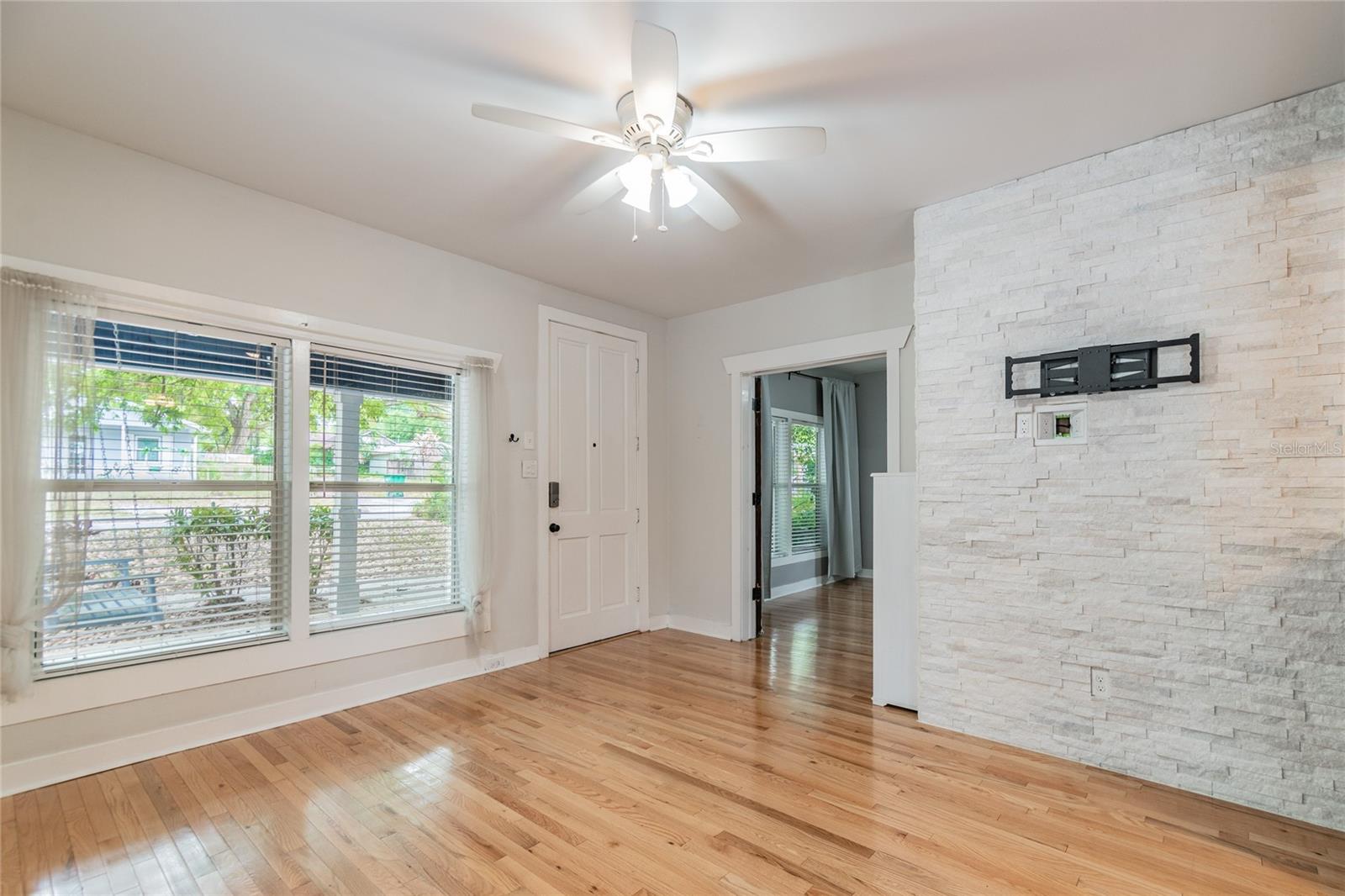 317 W JEAN ST, TAMPA, FL, 33604