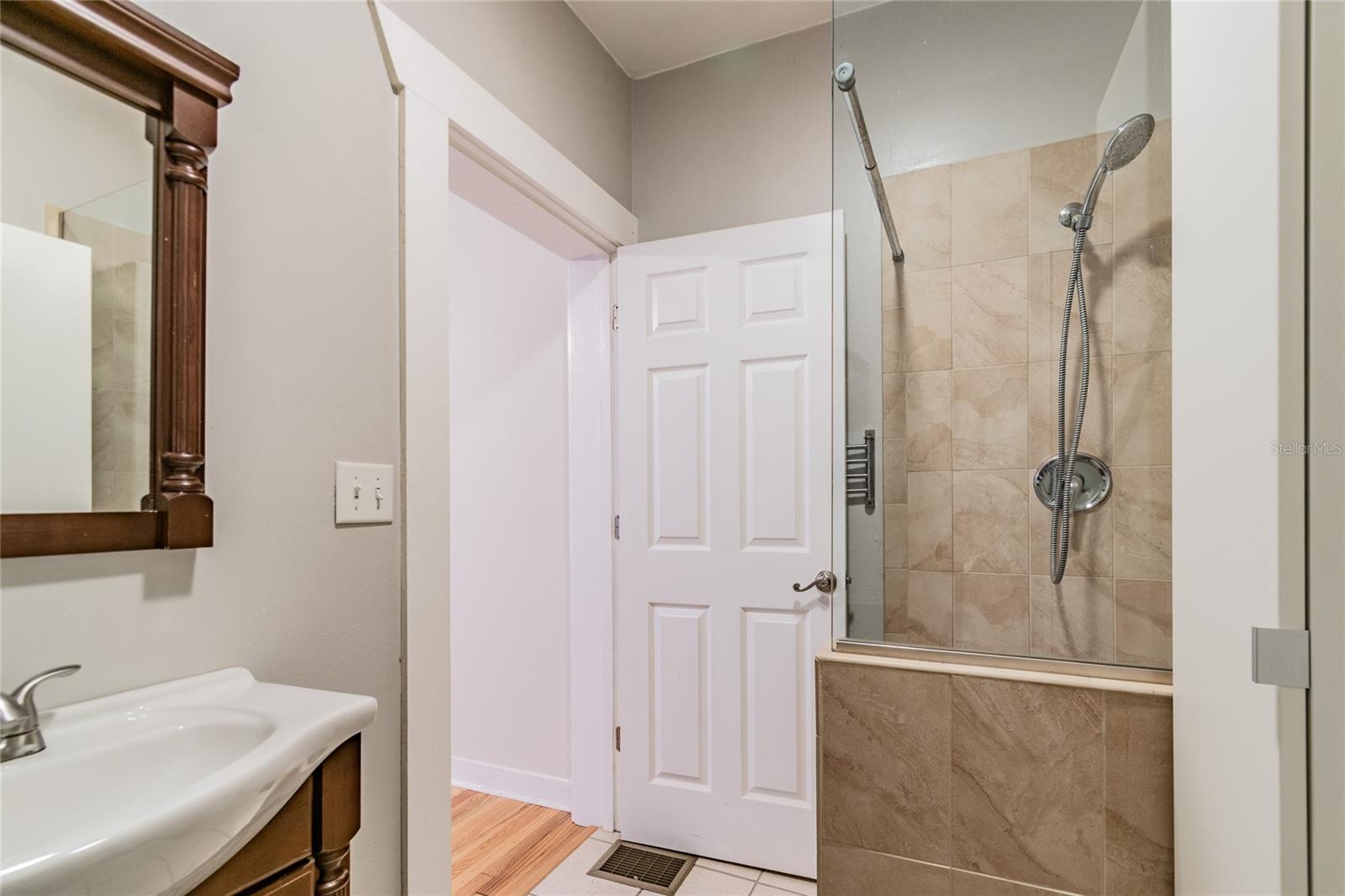 317 W JEAN ST, TAMPA, FL, 33604