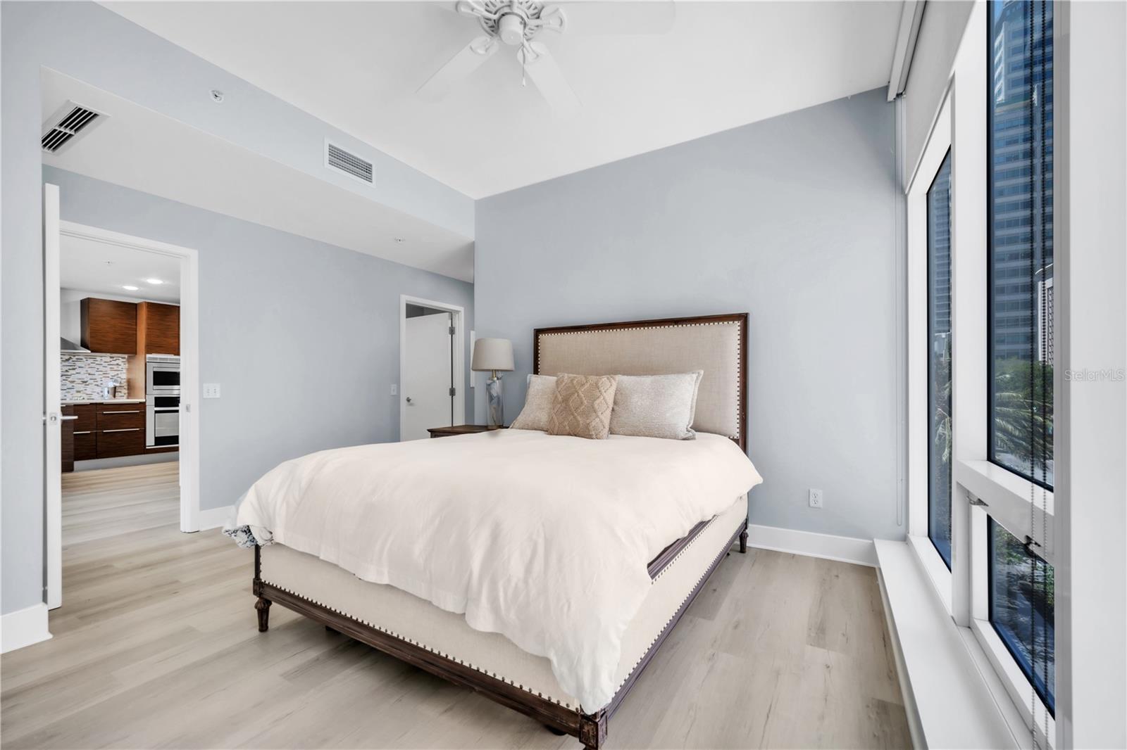 175 1ST ST S #412, ST PETERSBURG, FL, 33701