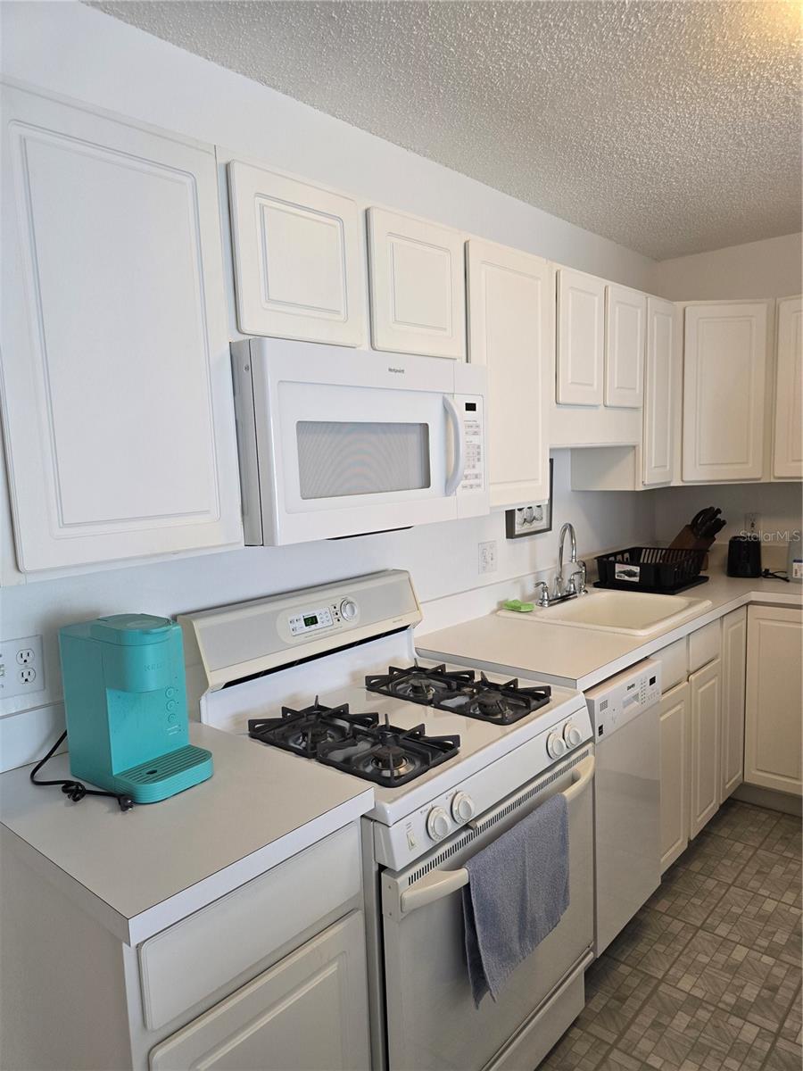 5623 80TH ST N #306, ST PETERSBURG, FL, 33709