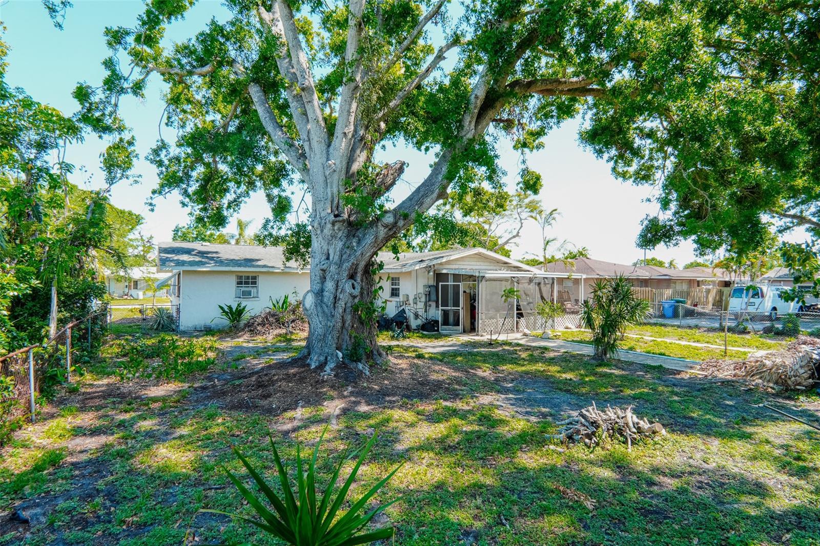 2405 21ST AVE W, BRADENTON, FL, 34205