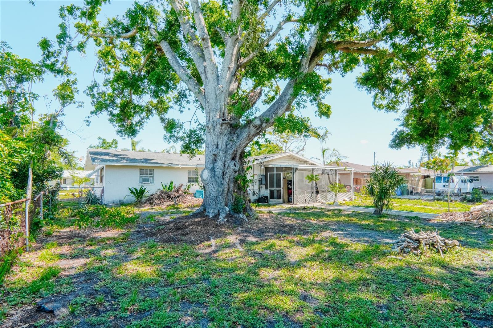 2405 21ST AVE W, BRADENTON, FL, 34205