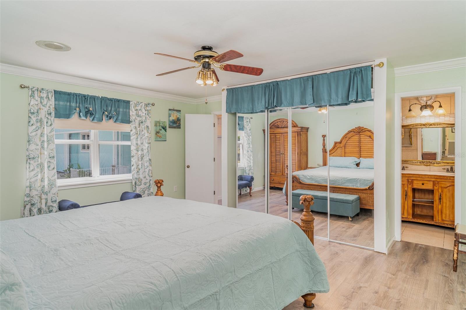 1305 GREENFIELD CIR, VENICE, FL, 34292