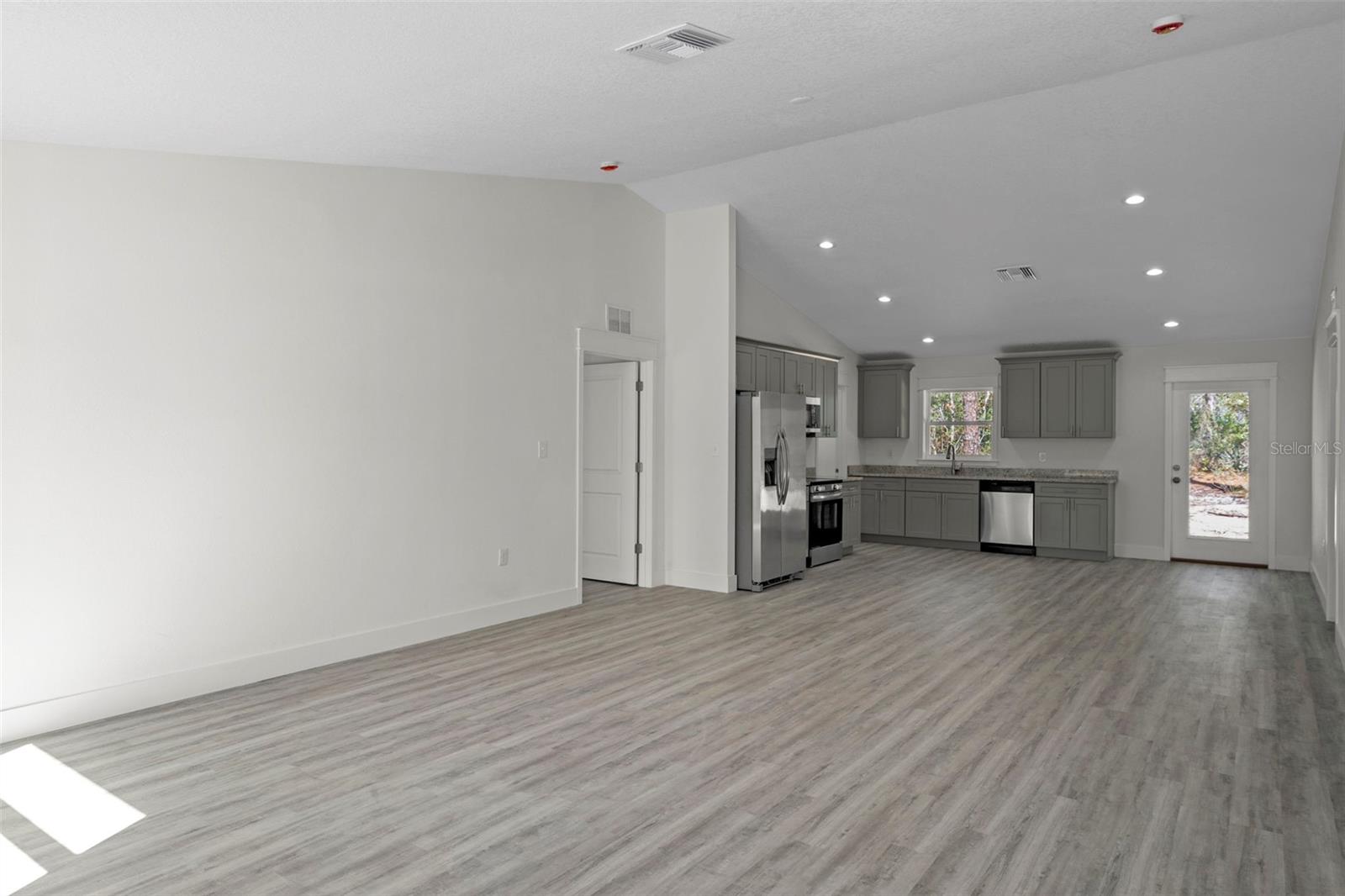 11107 WOOD OWL AVE, WEEKI WACHEE, FL, 34614