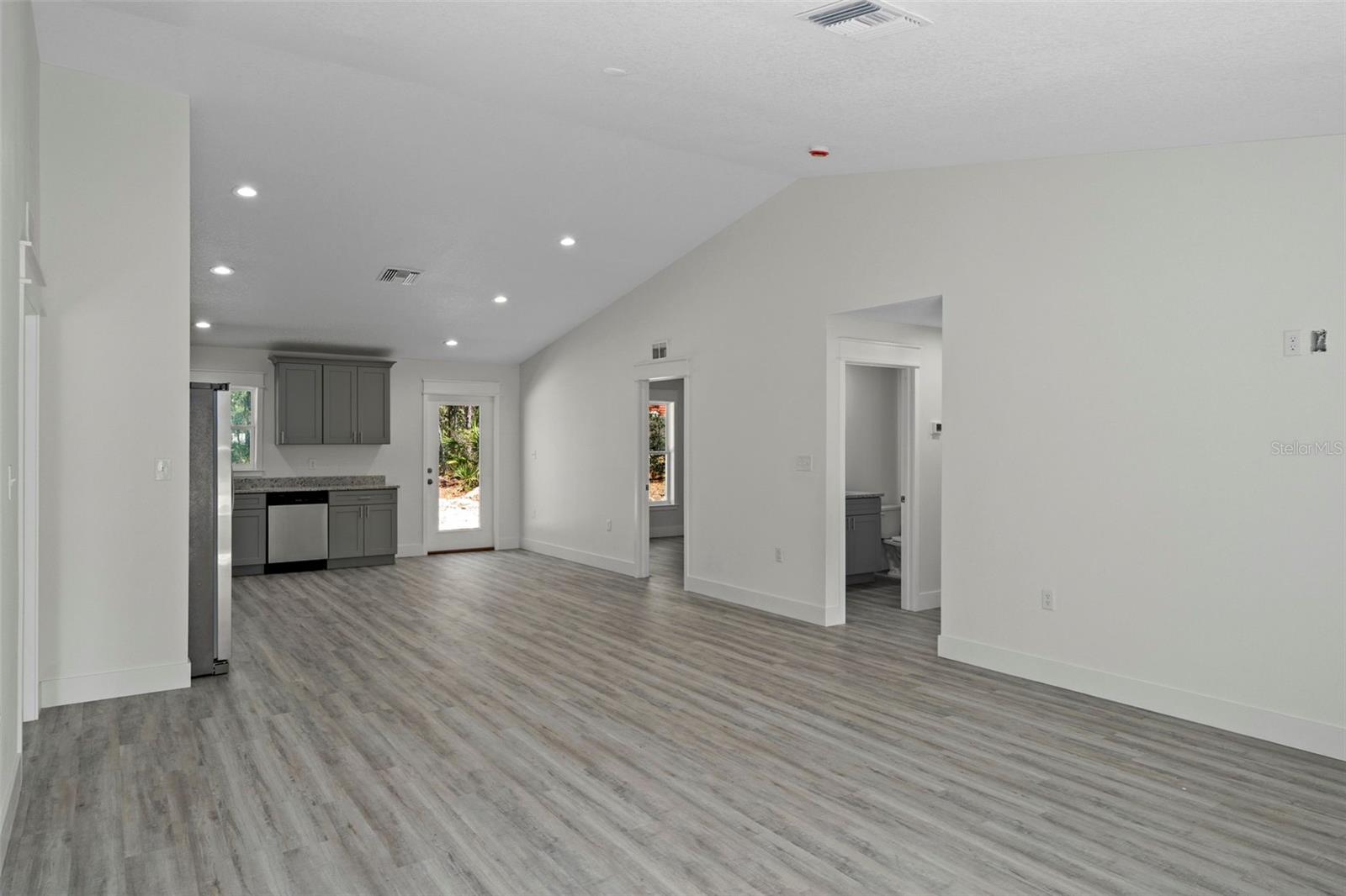 11107 WOOD OWL AVE, WEEKI WACHEE, FL, 34614