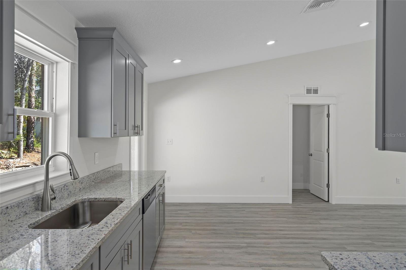 11107 WOOD OWL AVE, WEEKI WACHEE, FL, 34614