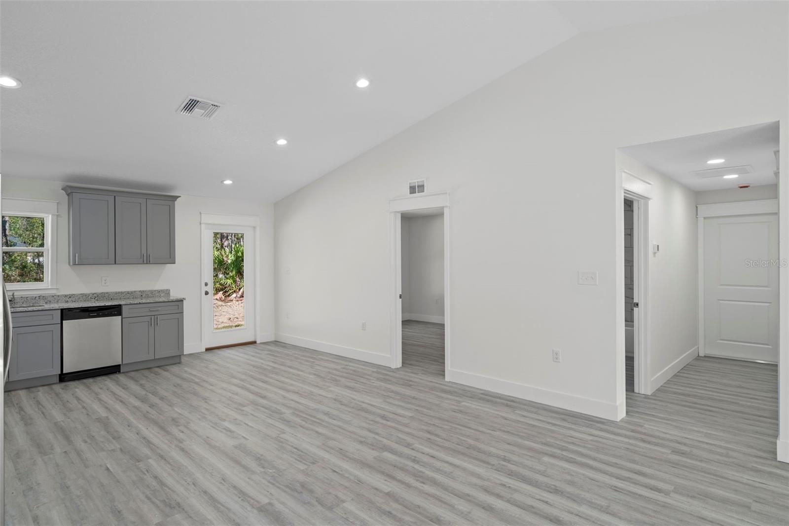 11107 WOOD OWL AVE, WEEKI WACHEE, FL, 34614