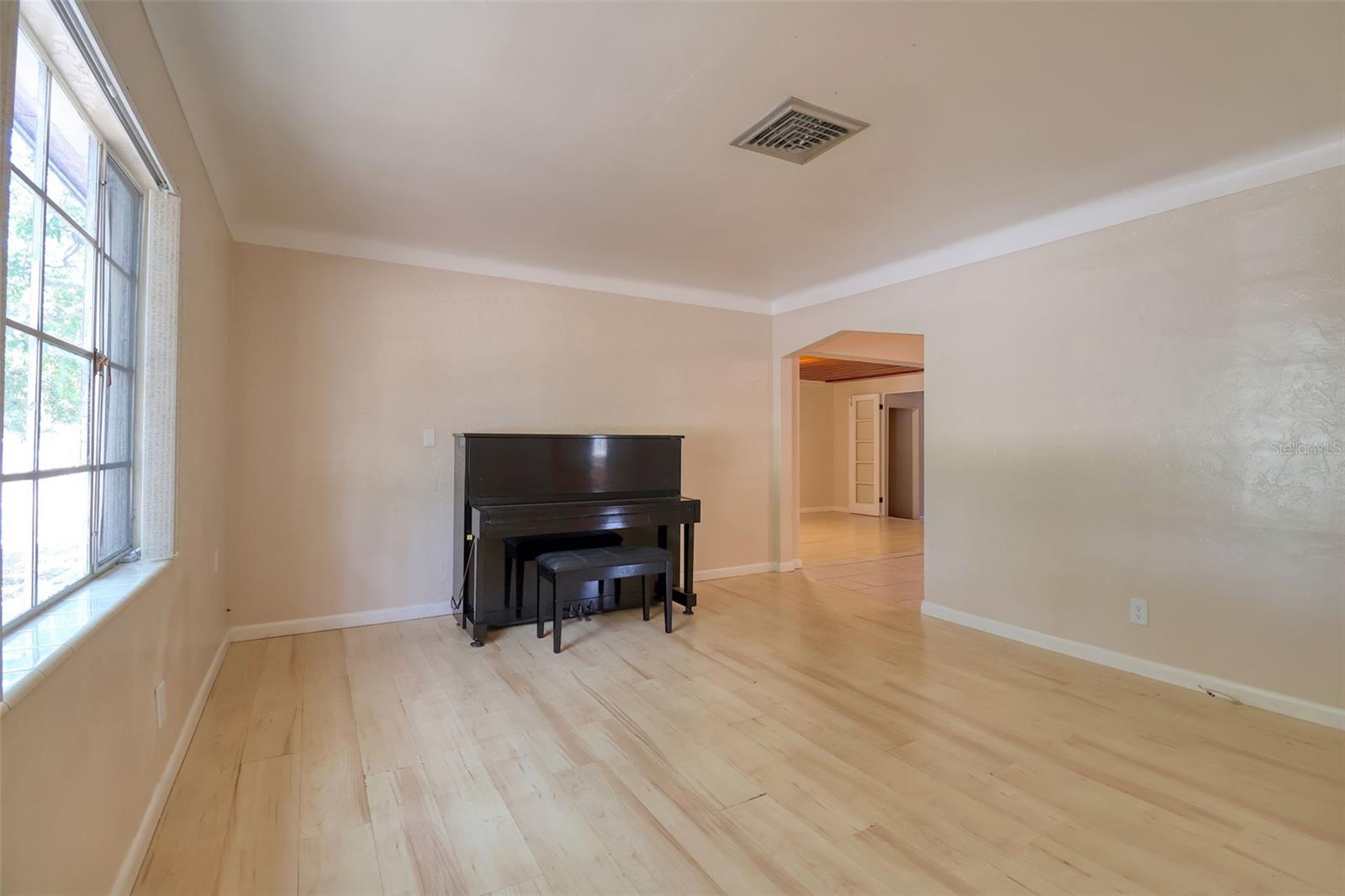 4845 25 AVE N, ST PETERSBURG, FL, 33713