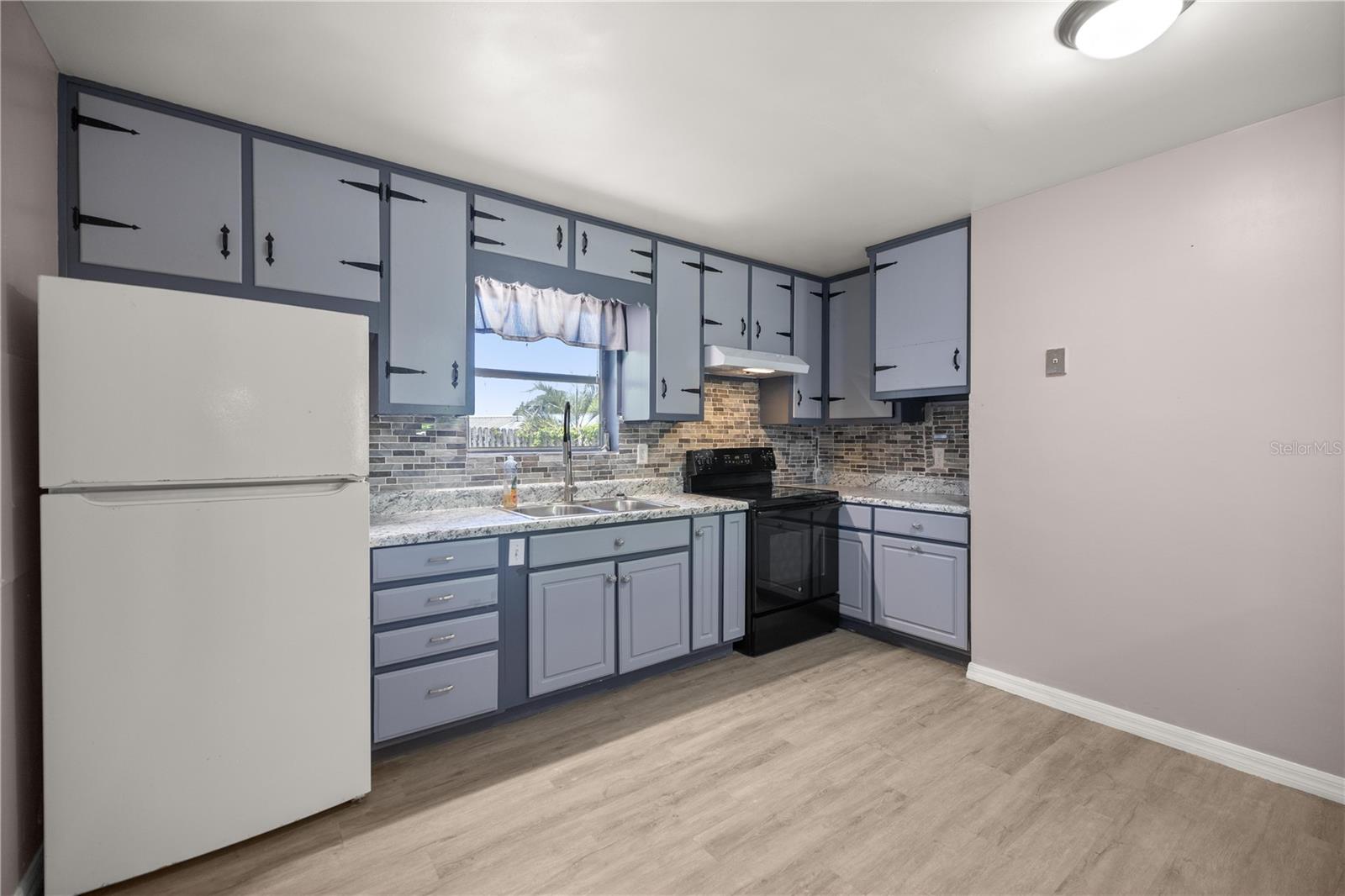 1025 NE 4TH ST, CHIEFLAND, FL, 32626