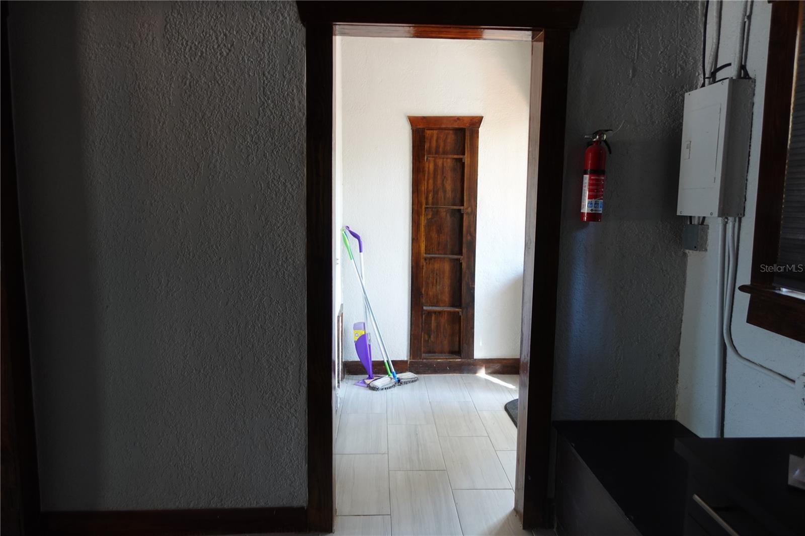 2314 N HIGHLAND AVE, TAMPA, FL, 33602