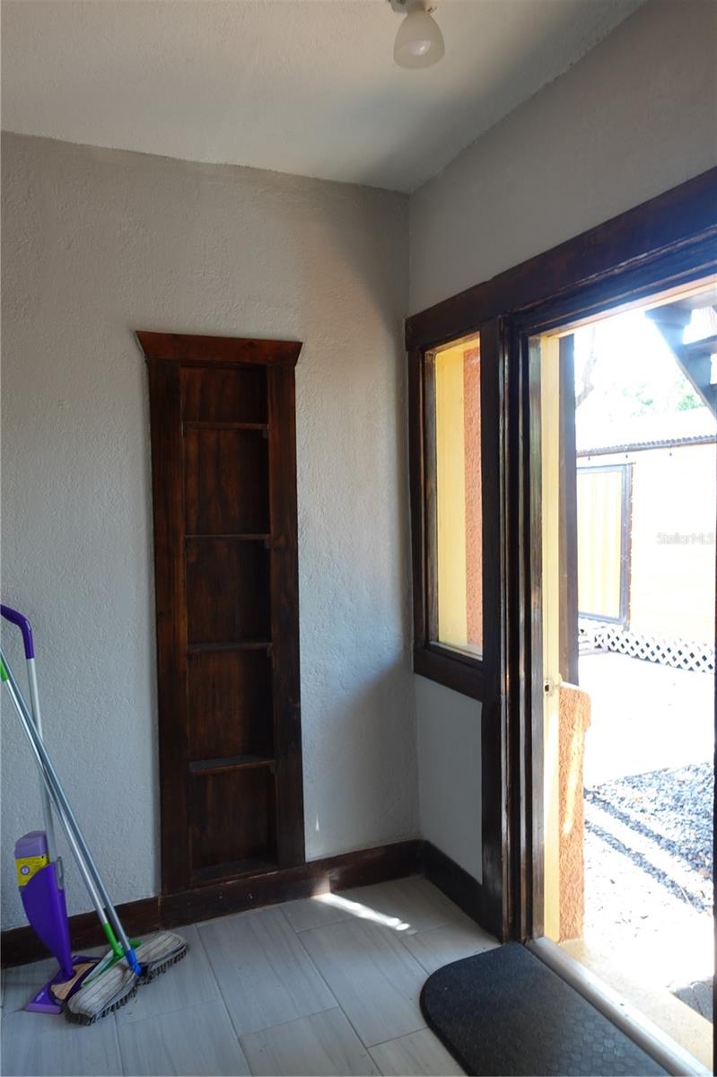 2314 N HIGHLAND AVE, TAMPA, FL, 33602