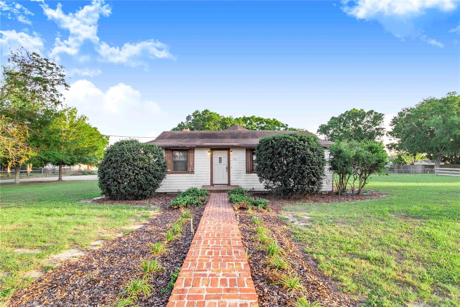 302 W GATES AVE, LAKE HAMILTON, FL, 33851