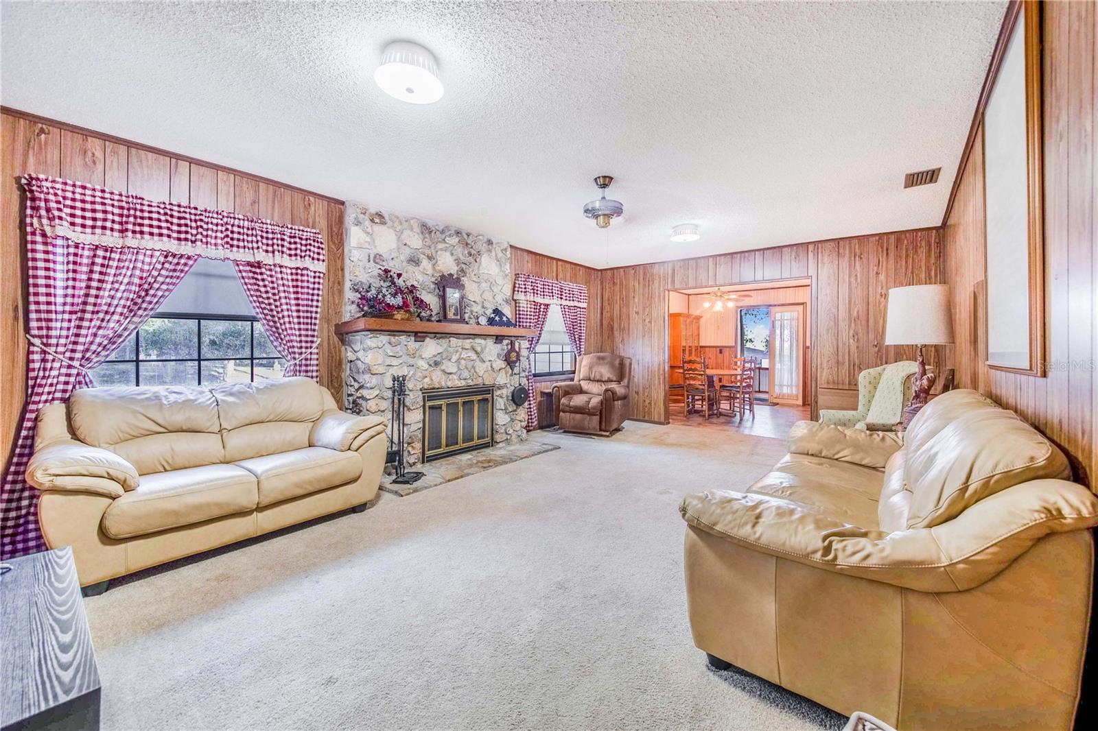 302 W GATES AVE, LAKE HAMILTON, FL, 33851