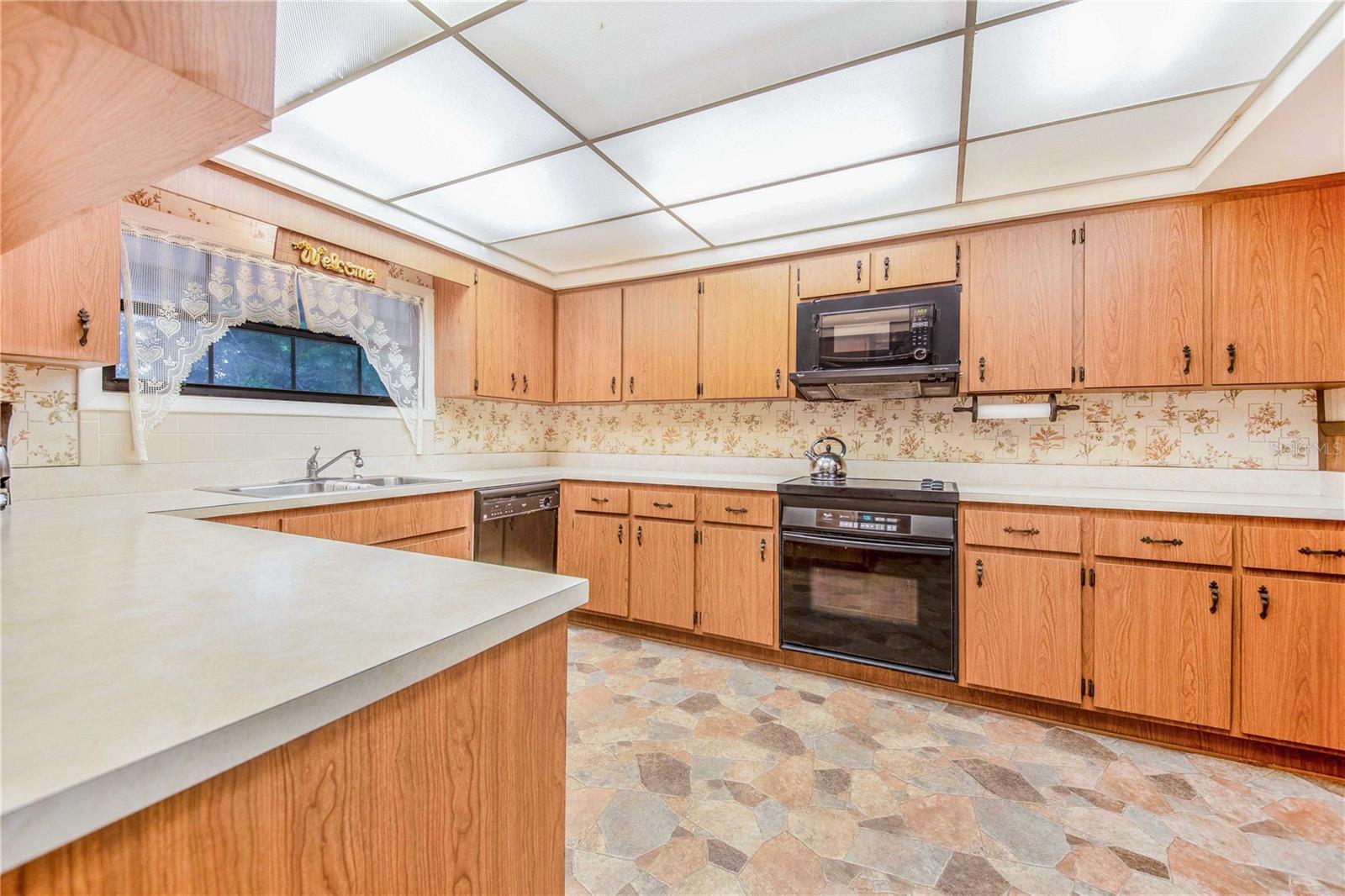 302 W GATES AVE, LAKE HAMILTON, FL, 33851