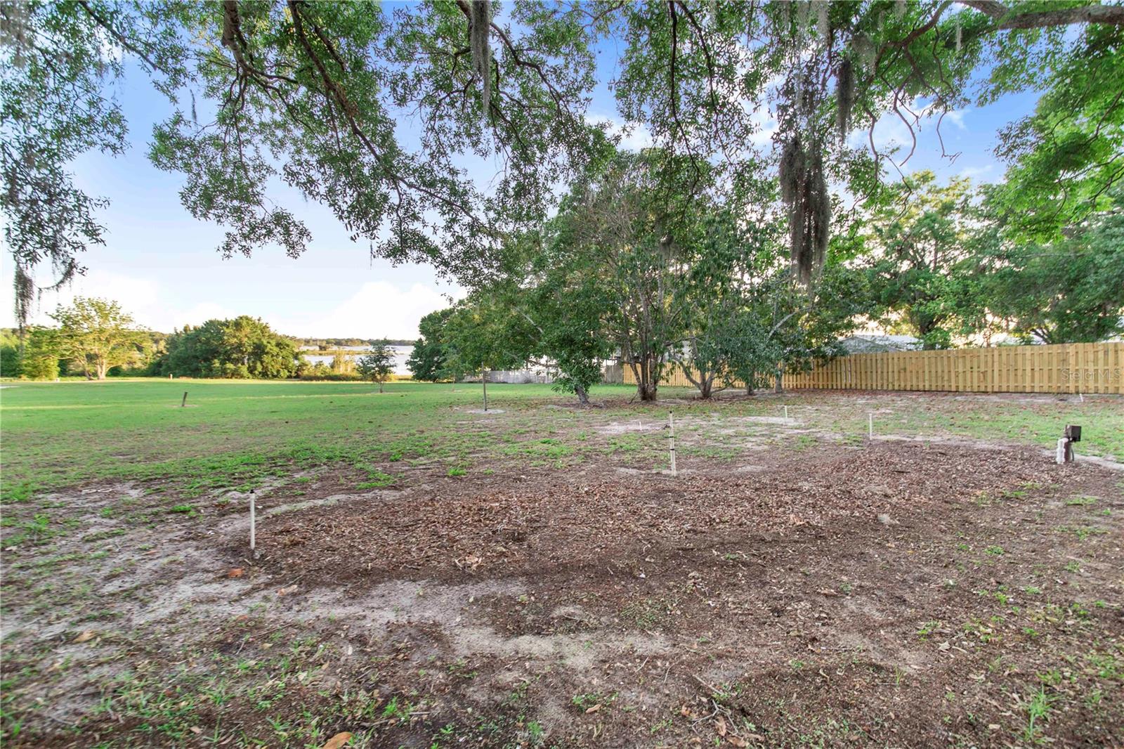 302 W GATES AVE, LAKE HAMILTON, FL, 33851