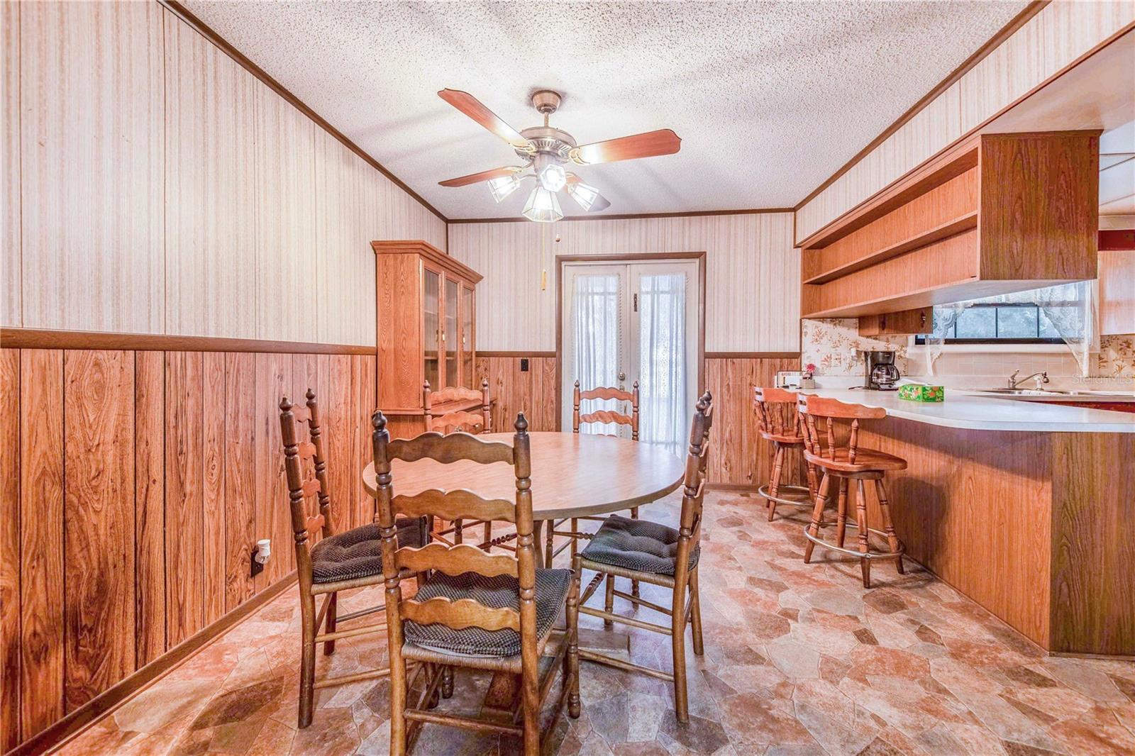 302 W GATES AVE, LAKE HAMILTON, FL, 33851