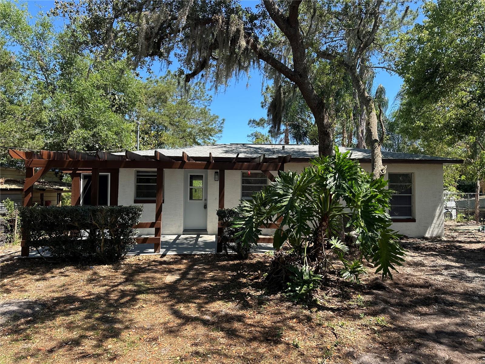 2520 PARK LAKE DR, DELAND, FL, 32724