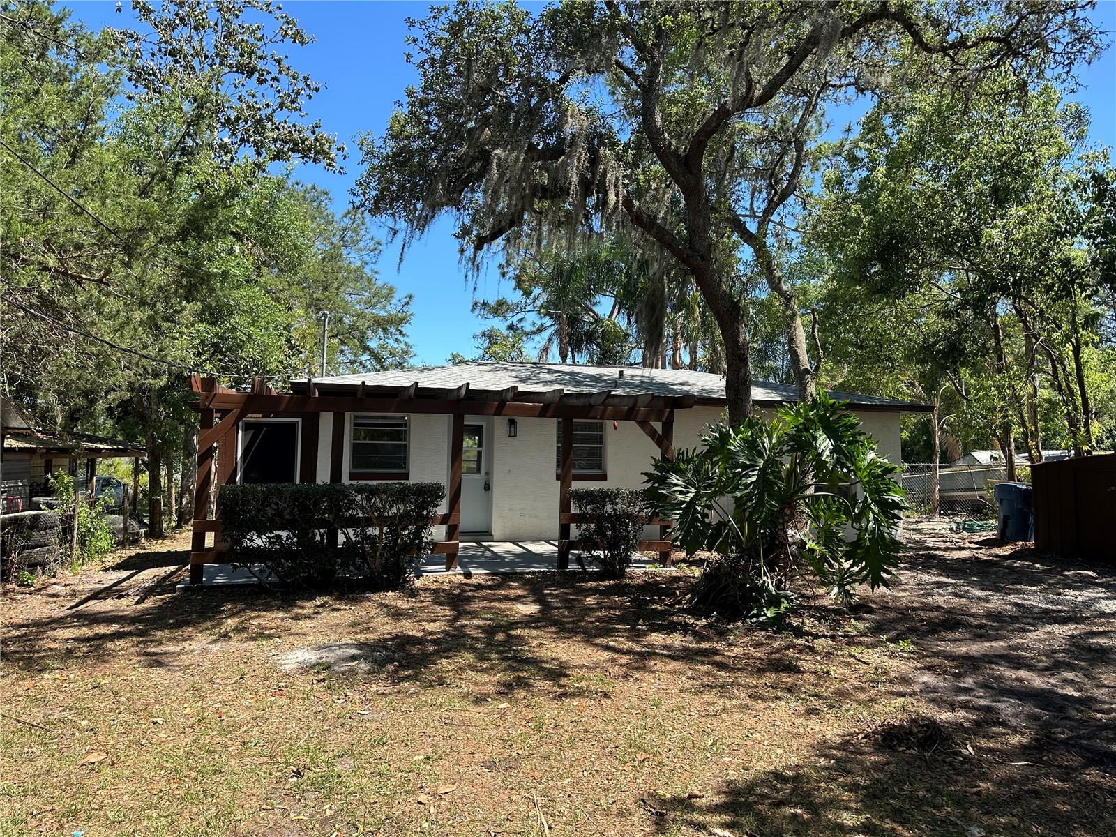 2520 PARK LAKE DR, DELAND, FL, 32724