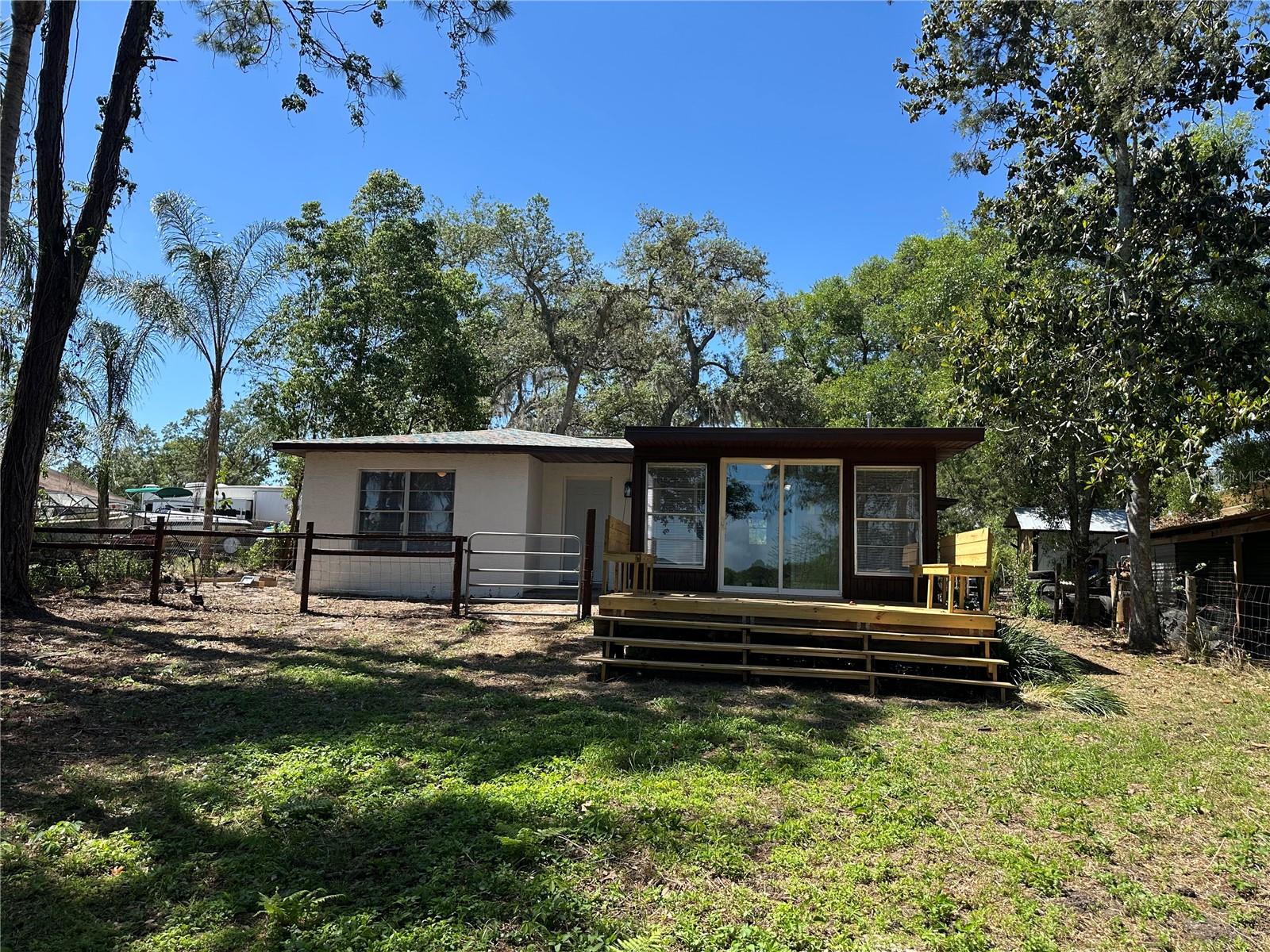 2520 PARK LAKE DR, DELAND, FL, 32724