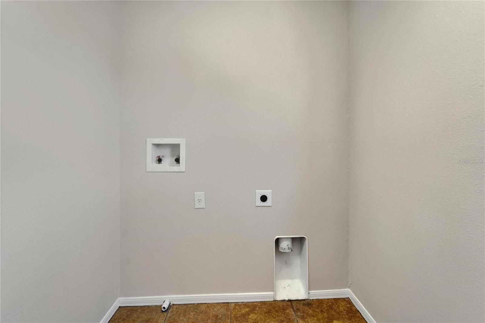 2415 BROWNWOOD DR, MULBERRY, FL, 33860