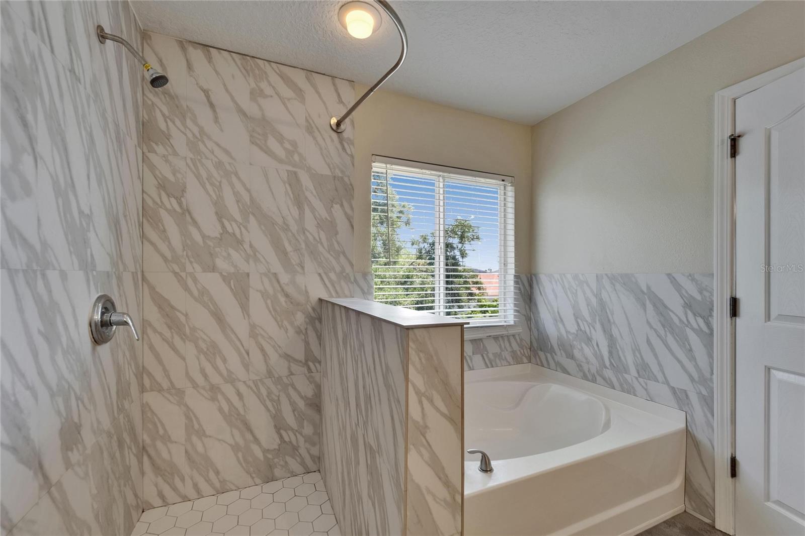 2415 BROWNWOOD DR, MULBERRY, FL, 33860