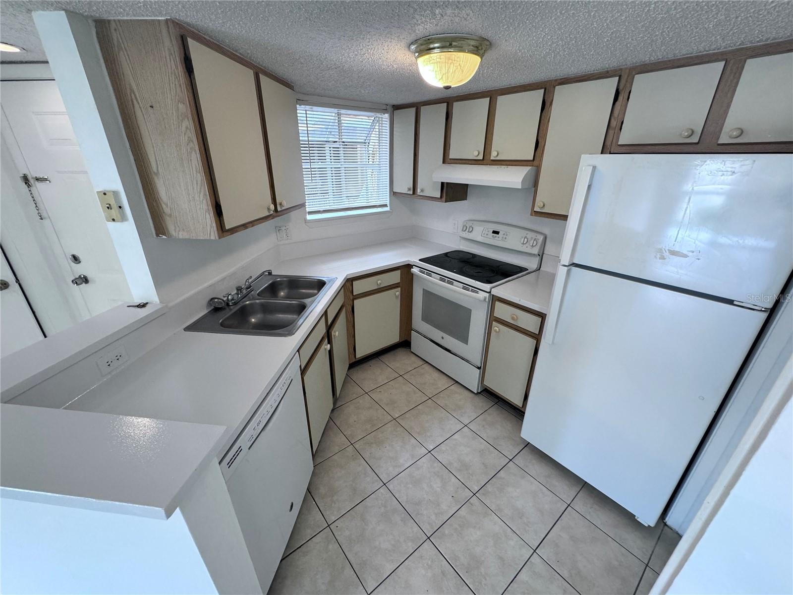 1908 LAKE ATRIUMS CIR #20, ORLANDO, FL, 32839