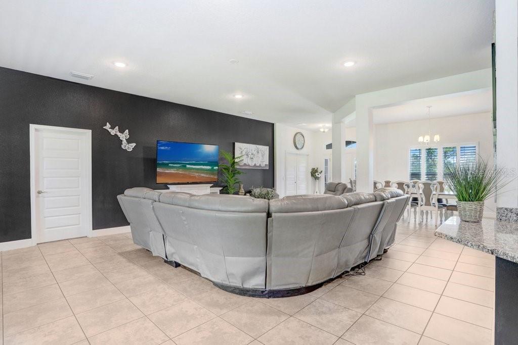 41043 STANTON HALL DR, DADE CITY, FL, 33525