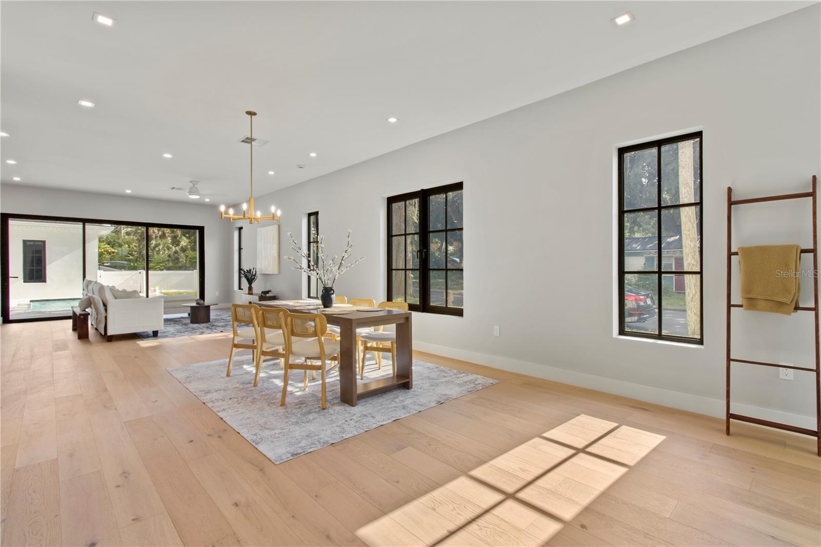 22 W HAZEL ST, ORLANDO, FL, 32804