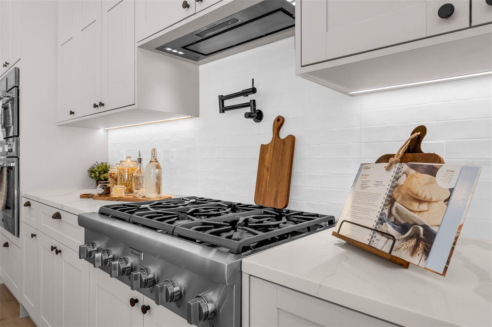 22 W HAZEL ST, ORLANDO, FL, 32804