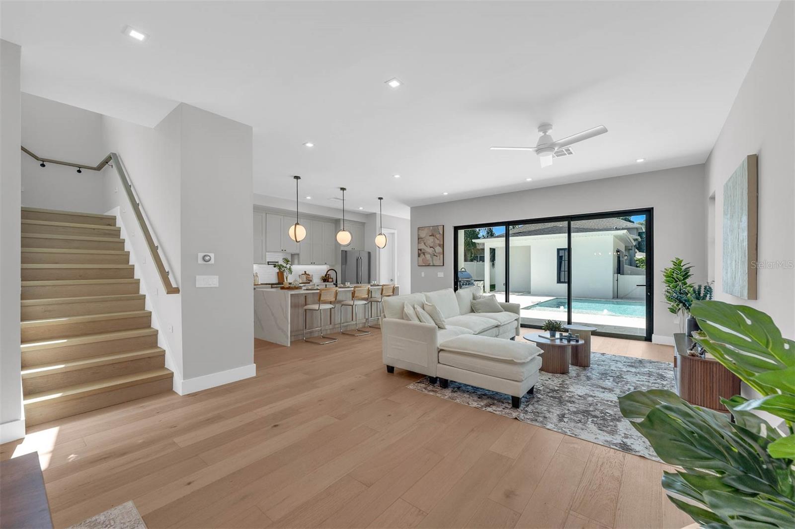 22 W HAZEL ST, ORLANDO, FL, 32804