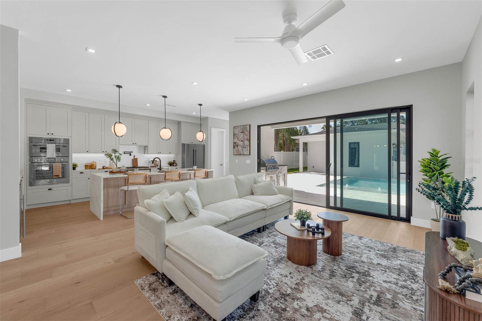 22 W HAZEL ST, ORLANDO, FL, 32804