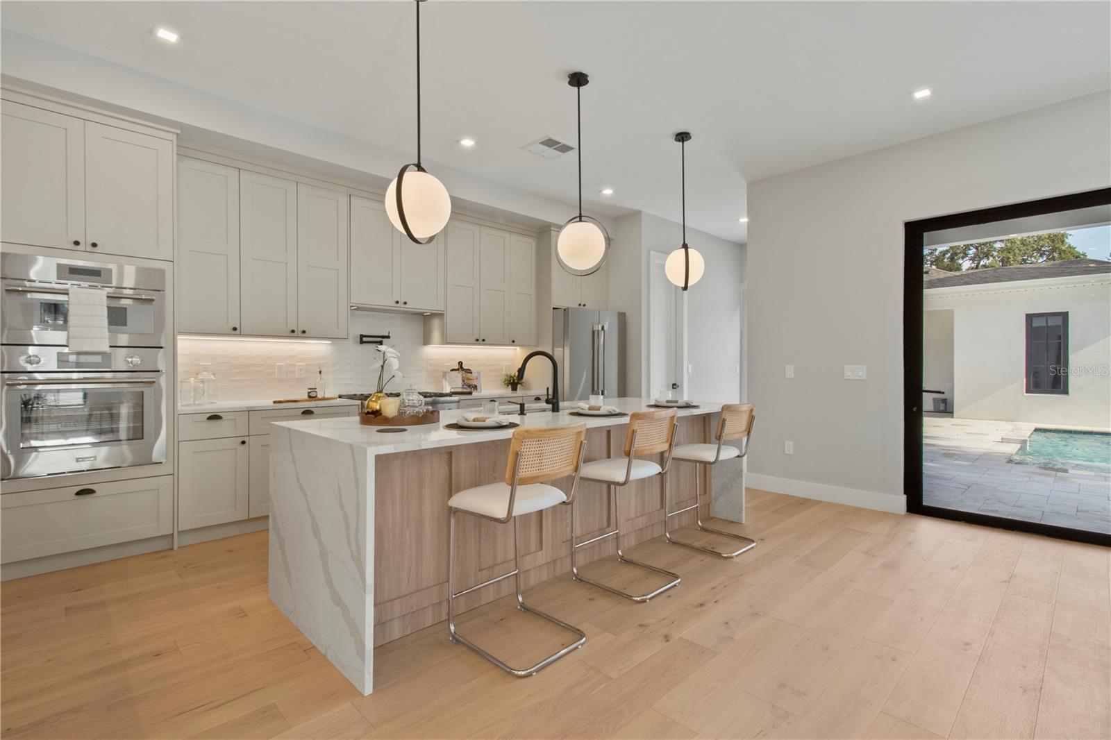 22 W HAZEL ST, ORLANDO, FL, 32804