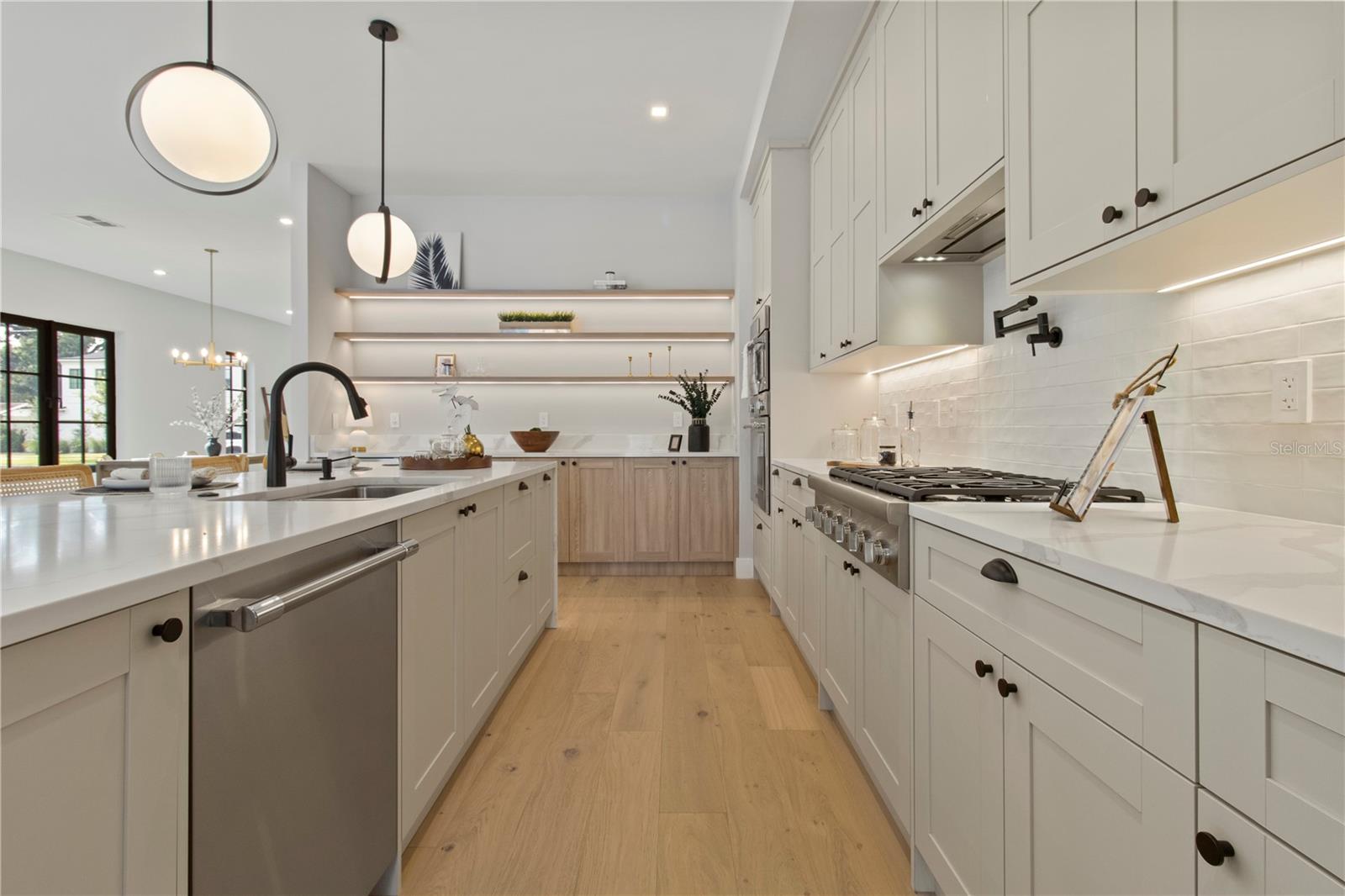 22 W HAZEL ST, ORLANDO, FL, 32804