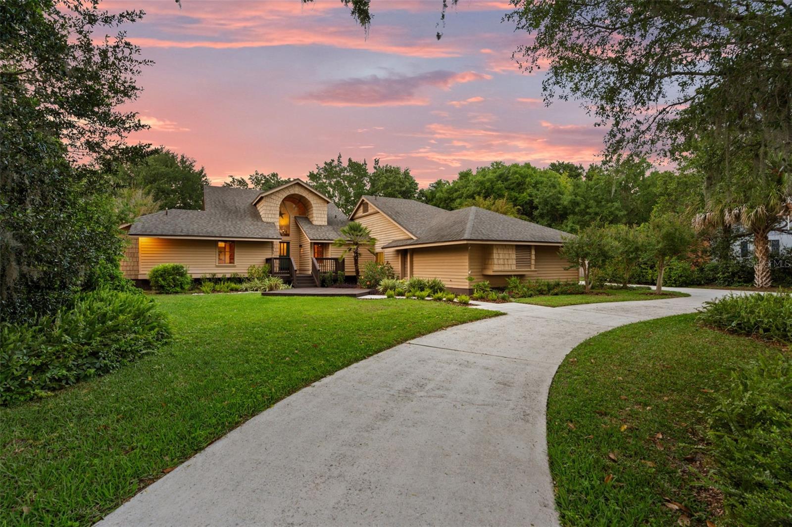 1555 WATERWITCH DR, ORLANDO, FL, 32806
