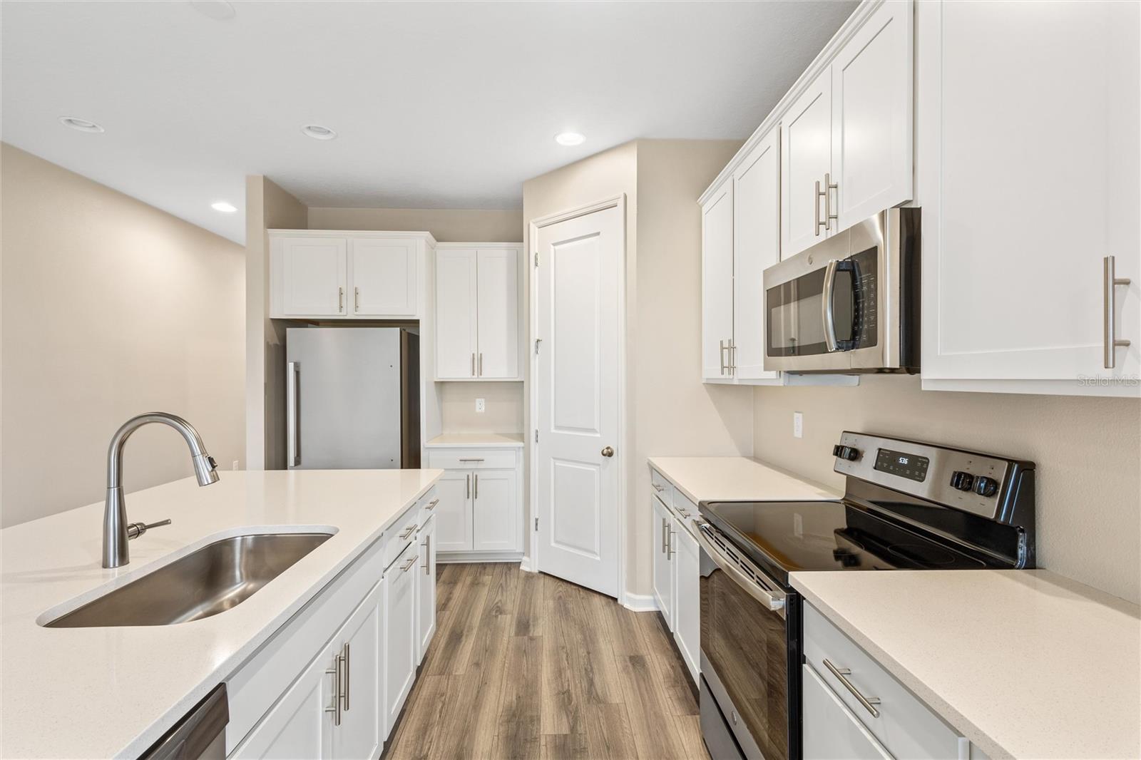 737 MEADOW POINTE DR, HAINES CITY, FL, 33844