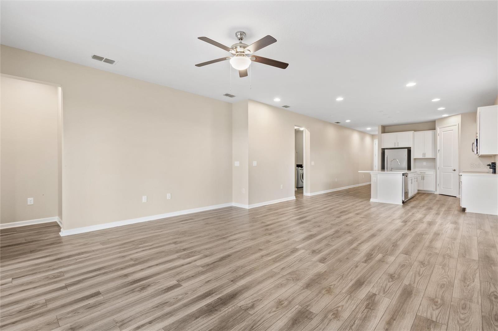 737 MEADOW POINTE DR, HAINES CITY, FL, 33844