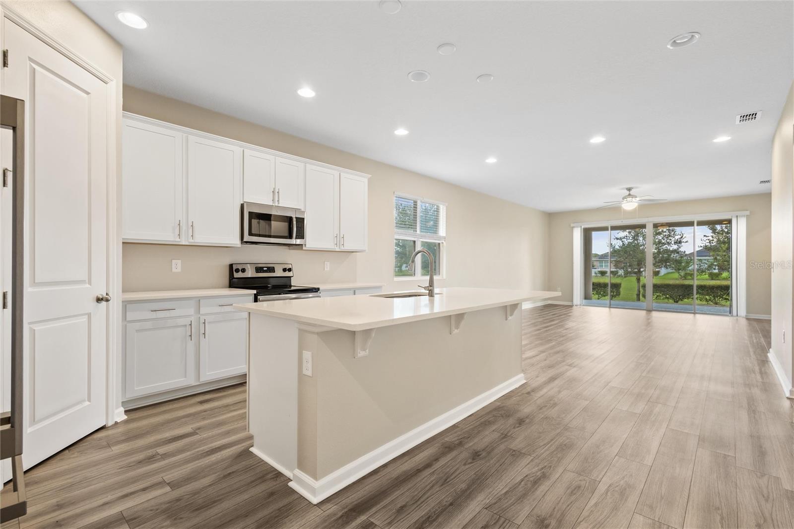 737 MEADOW POINTE DR, HAINES CITY, FL, 33844