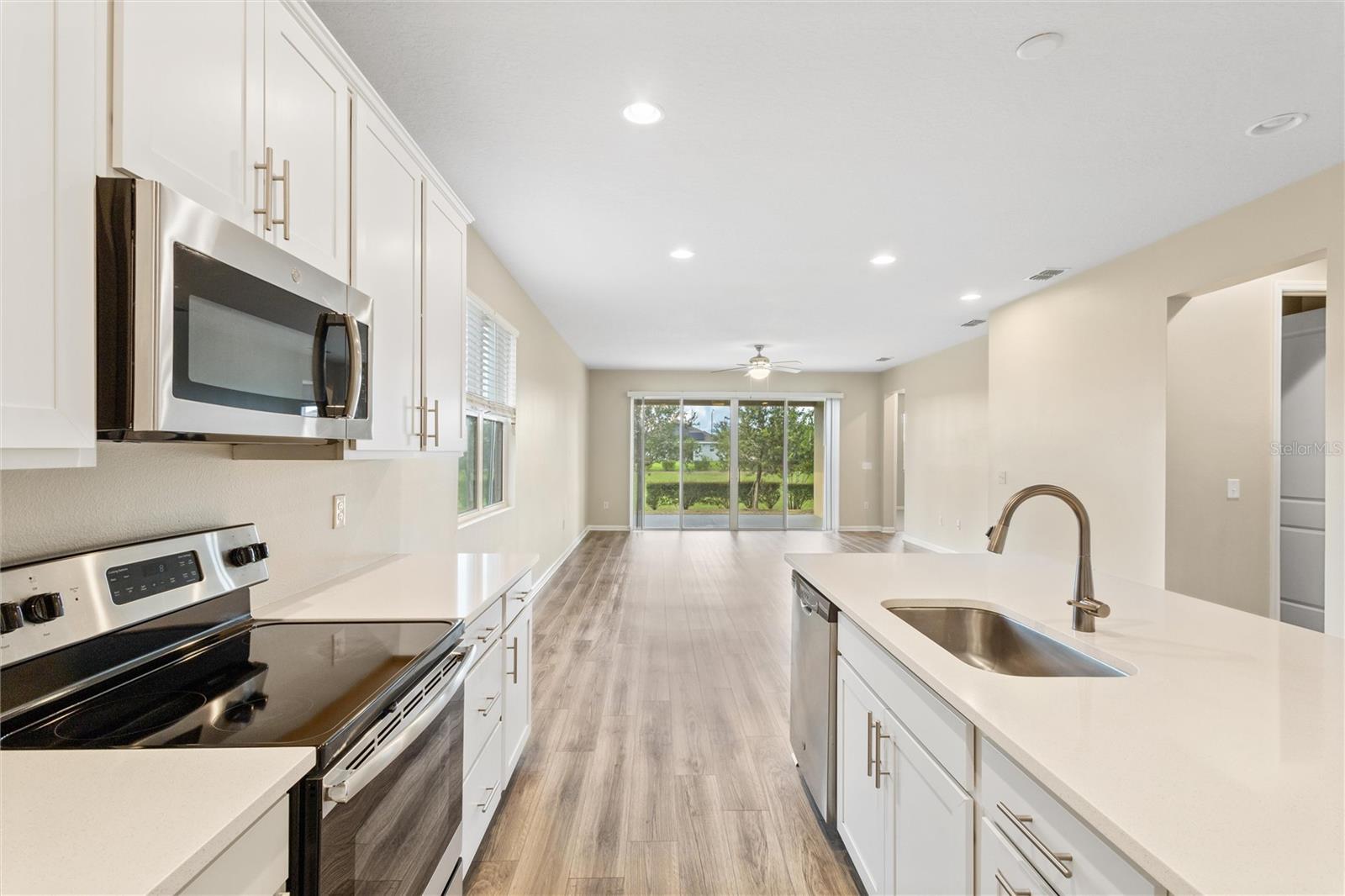 737 MEADOW POINTE DR, HAINES CITY, FL, 33844