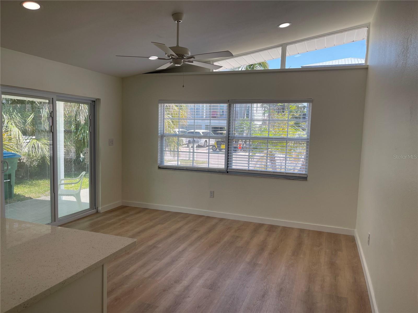 2512 AVENUE C #B, BRADENTON BEACH, FL, 34217