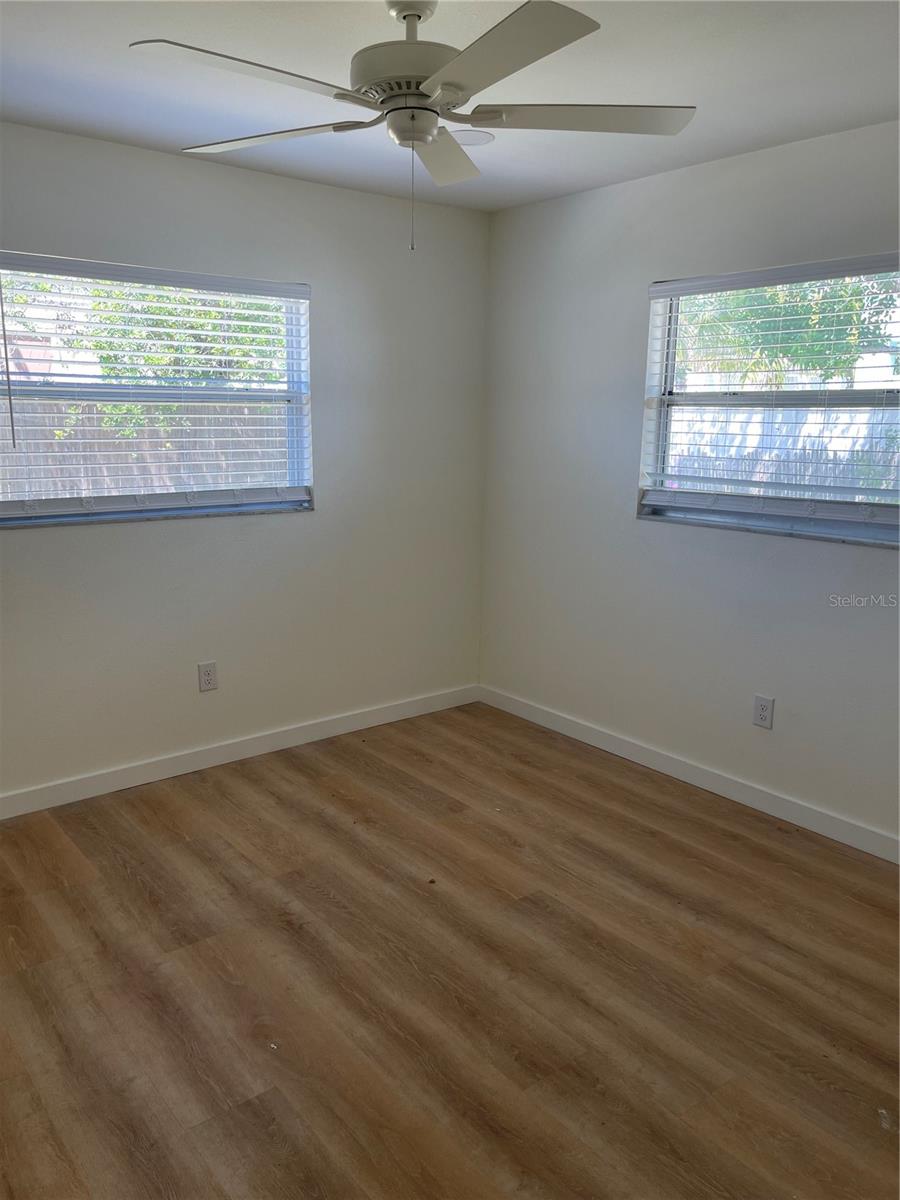 2512 AVENUE C #B, BRADENTON BEACH, FL, 34217