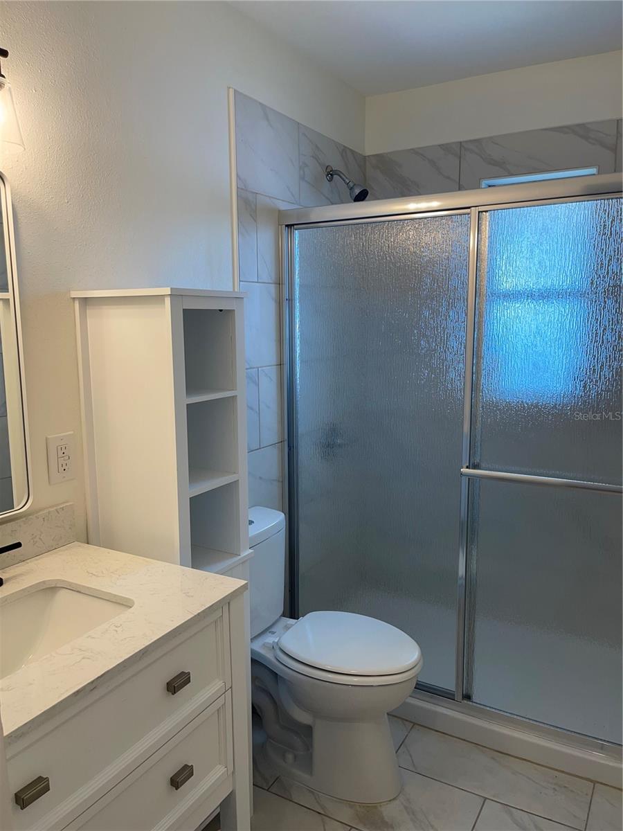 2512 AVENUE C #B, BRADENTON BEACH, FL, 34217