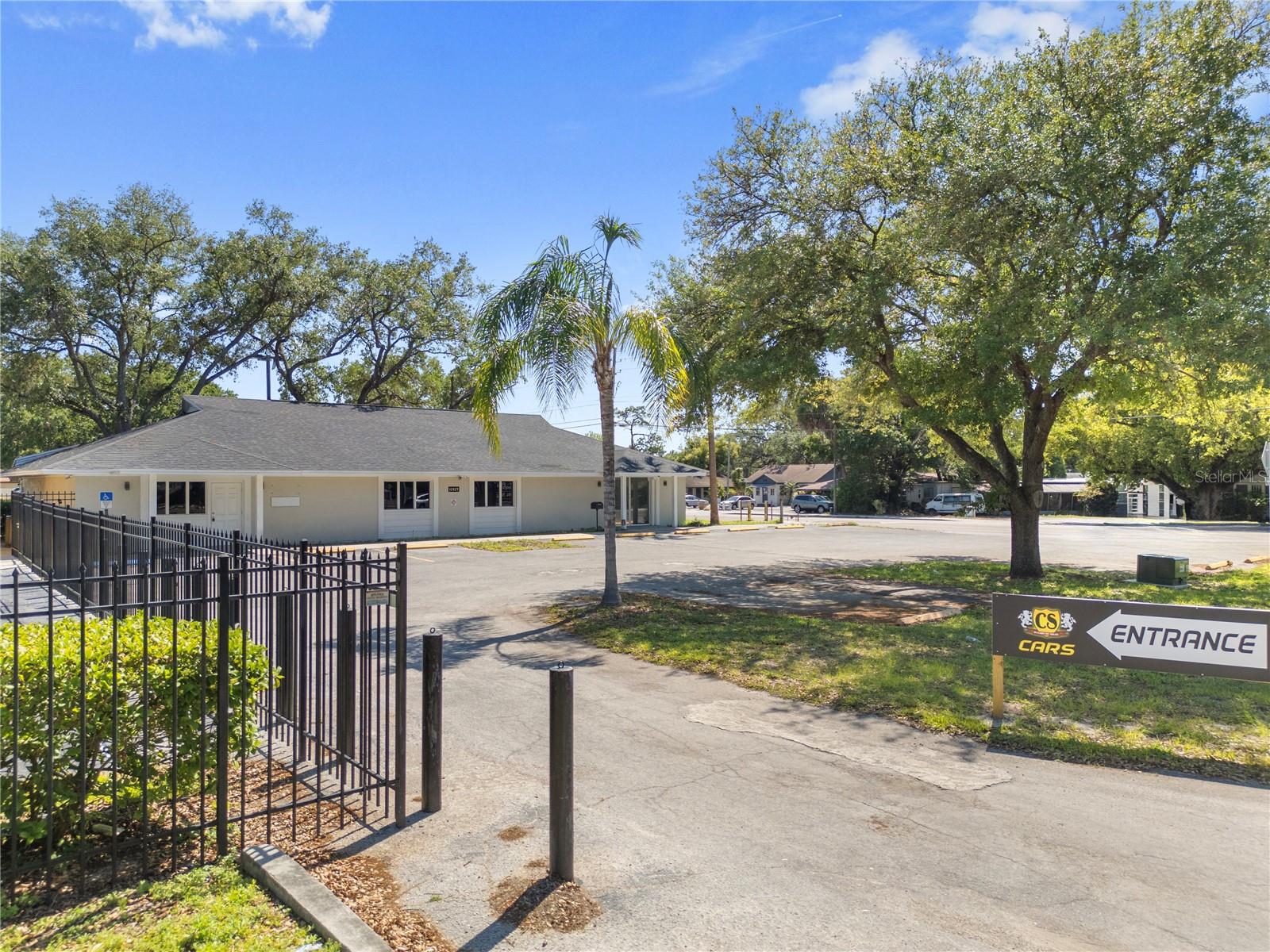 12425 N FLORIDA AVE, TAMPA, FL, 33612