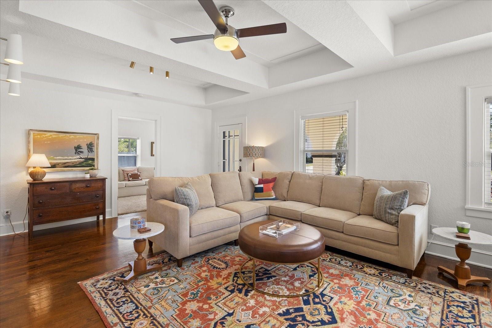 2107 DELANEY AVE, ORLANDO, FL, 32806