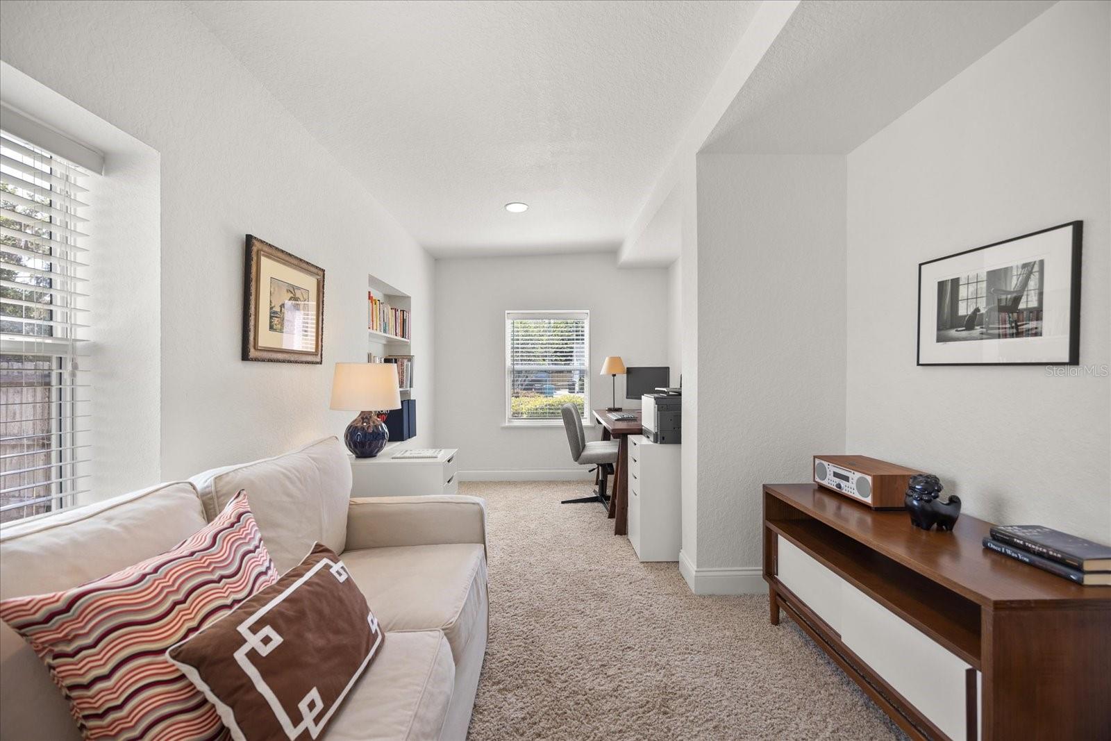 2107 DELANEY AVE, ORLANDO, FL, 32806