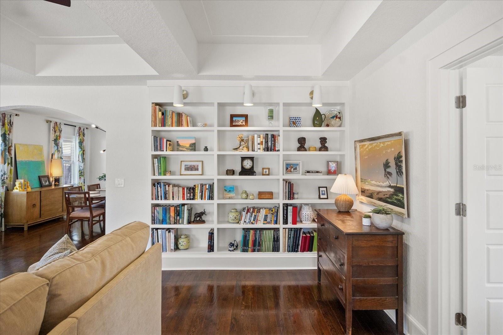 2107 DELANEY AVE, ORLANDO, FL, 32806