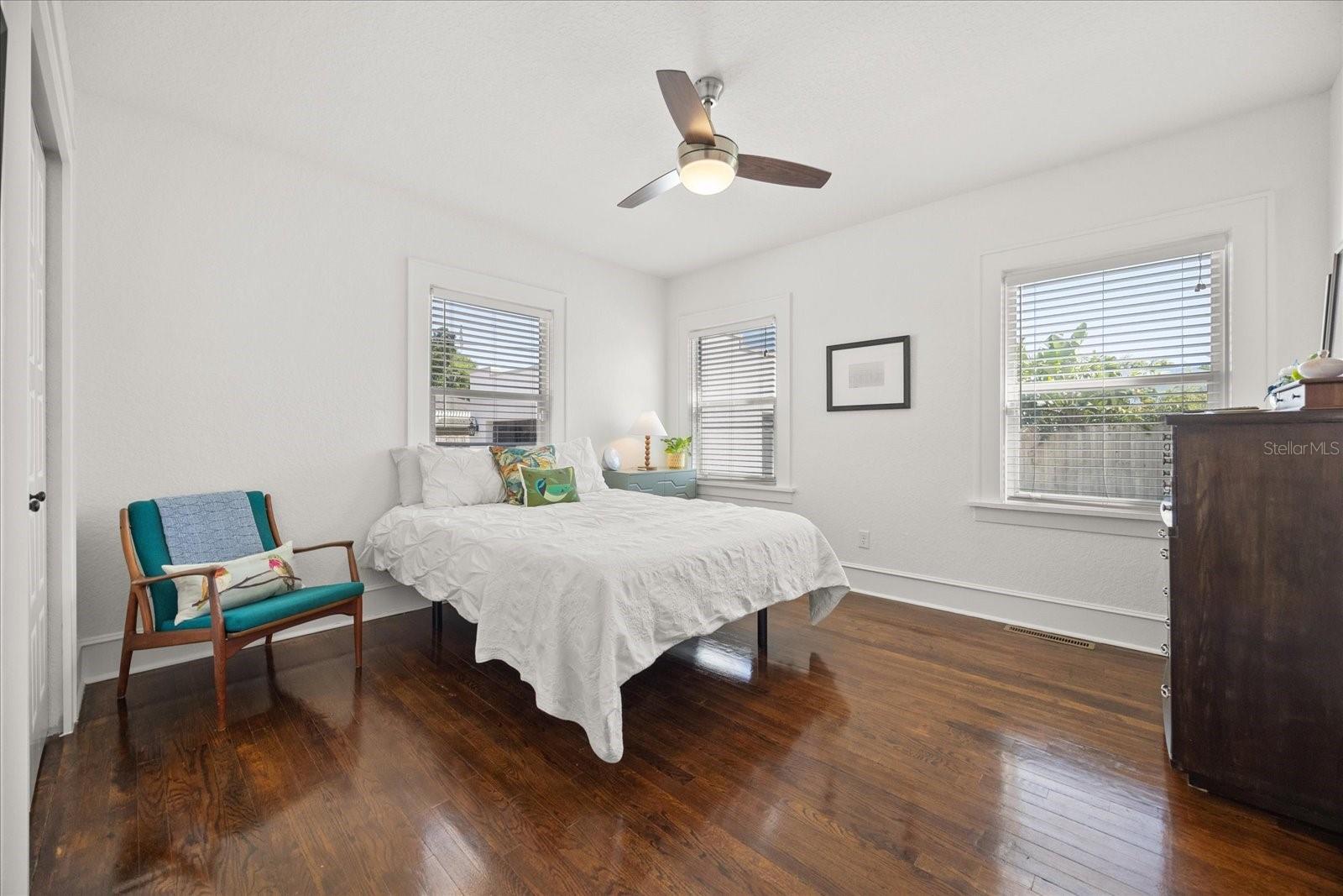 2107 DELANEY AVE, ORLANDO, FL, 32806