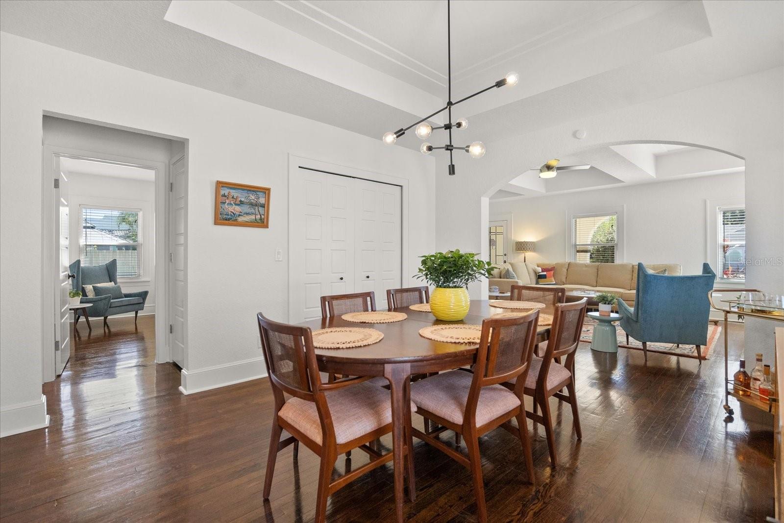 2107 DELANEY AVE, ORLANDO, FL, 32806