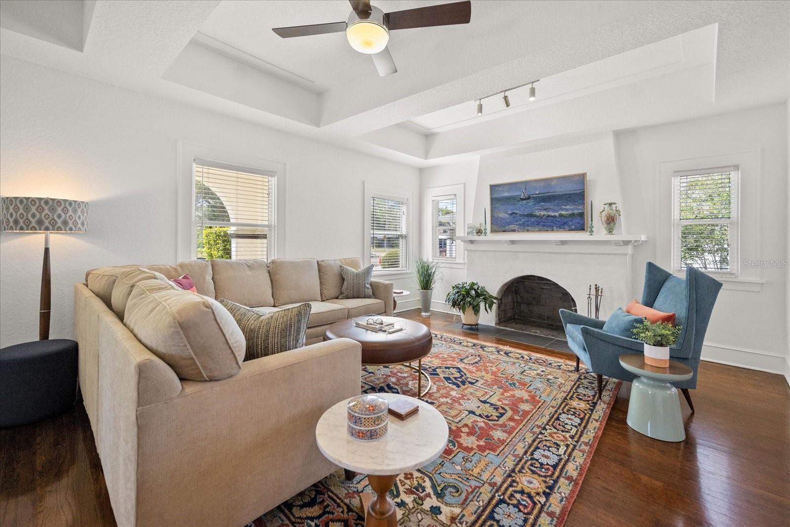 2107 DELANEY AVE, ORLANDO, FL, 32806